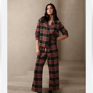 BANANA REPUBLIC FACTORY Flannel Plaid 2 Piece Pajama  Set